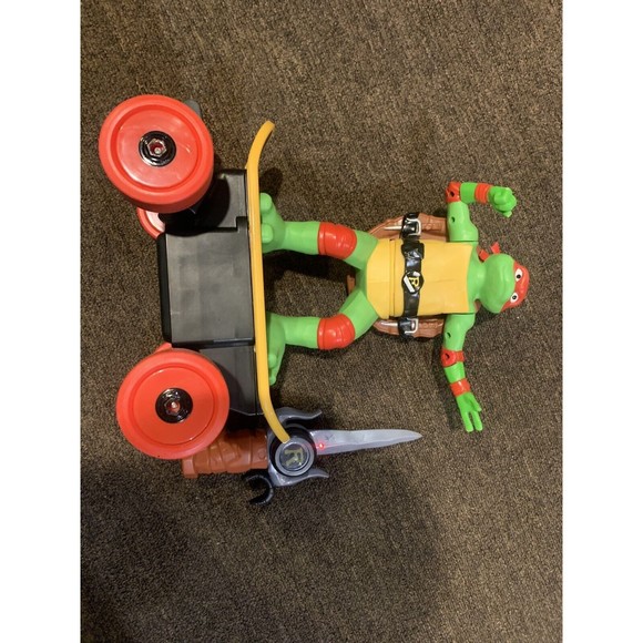 Teenage Mutant Ninja Turtles Giant Cowabunga Skate RC Raphael (BRAND NEW) - Picture 6 of 7